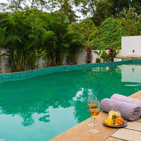 Eko Stay - Solace Villa I Charming Villa Close To Candolim Beach Exterior photo